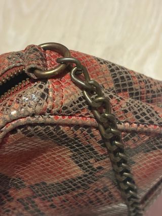 Bolso piel de serpiente burdeos Nicolí