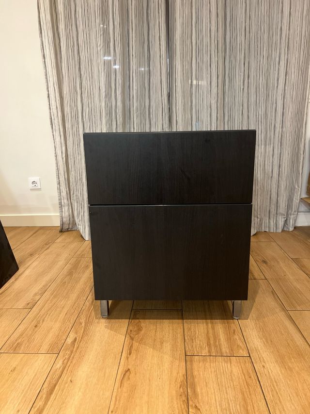 Cajonera Ikea de madera y metal