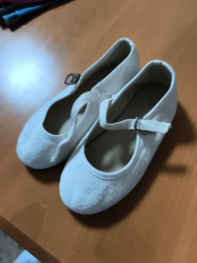 Manoletinas niña blancas