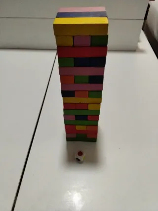 Torre de bloques de madera juego