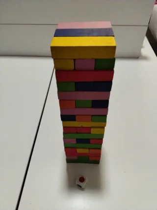 Torre de bloques de madera juego
