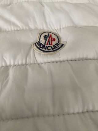 Chaqueta Moncler Blanca con Capucha extraible