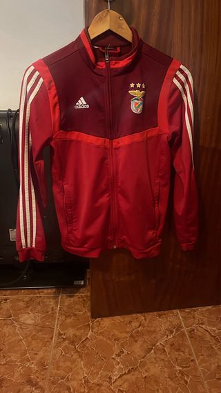 Casaco infantil Adidas azul e vermelho