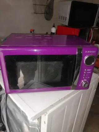 Microondas Jocel Morado