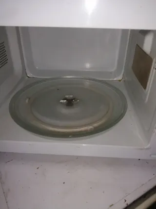 Microondas Jocel Morado