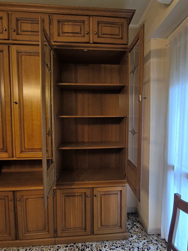 Mobile soggiorno angolare legno e vetro