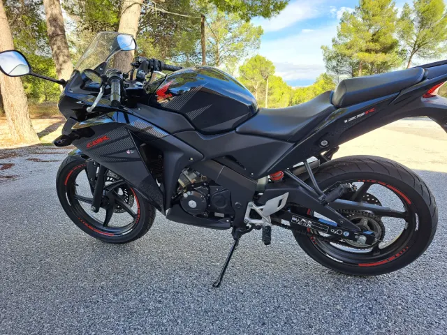 Honda CBR 125 R