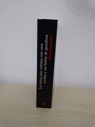 La chica que soñaba con un cerillo y un galon d...