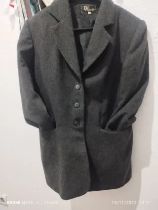 Americana negra y roja