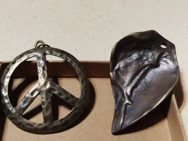 Set 2 ciondoli fatti a mano