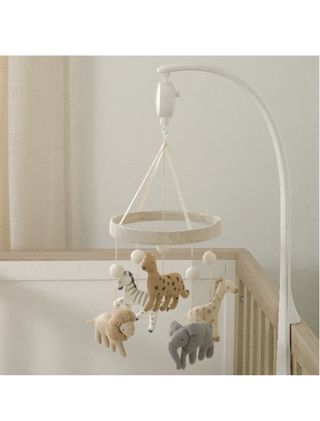 Cuna + cambiador + musical animalitos + protector