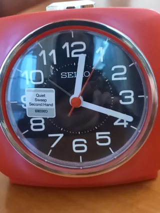Orologio sveglia Seiko rosso,nuova