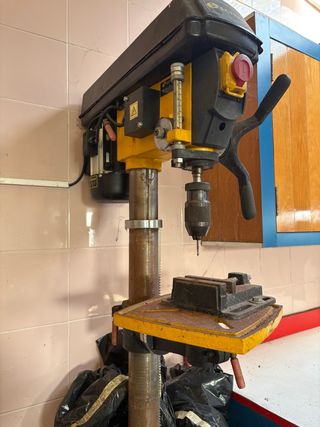 Taladro de columna profesional ECTRAM