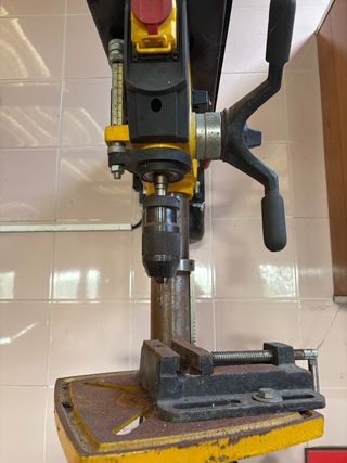 Taladro de columna profesional ECTRAM