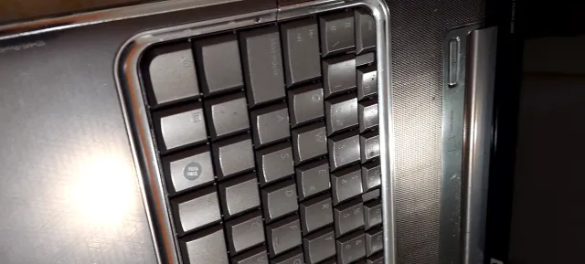 HP Pavilion dv7 Portátil Marrón/Gris