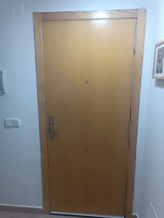 Puerta de casa madera