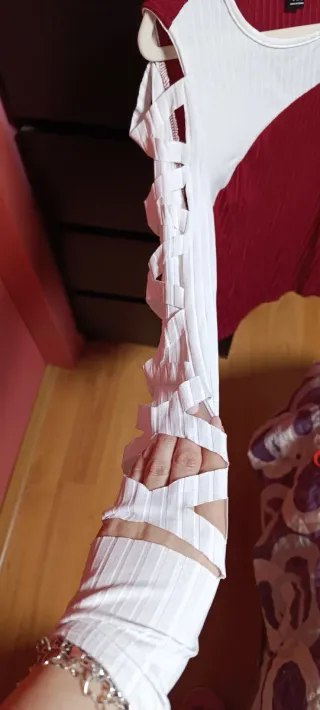 Top Asimétrico Cut-Out SHEIN Rojo/Blanco Talla M