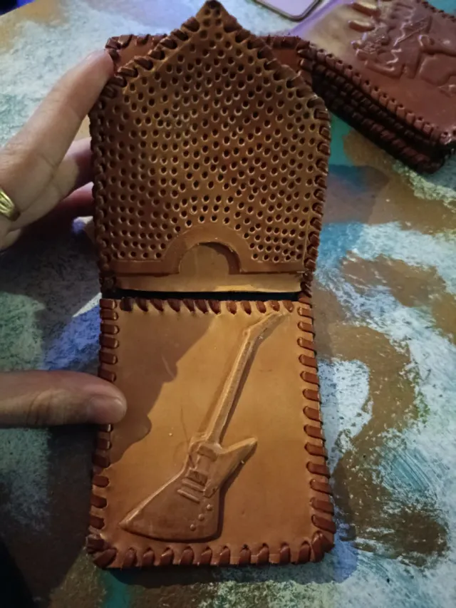 Carteras de cuero natural hechas a mano