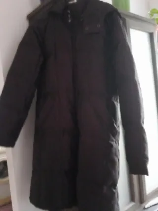 Abrigo de plumas mujer negro