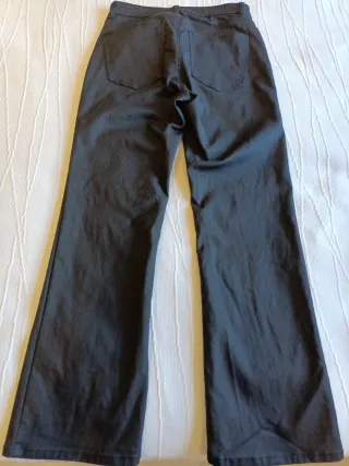 Pantalón Mango Negro Encerado