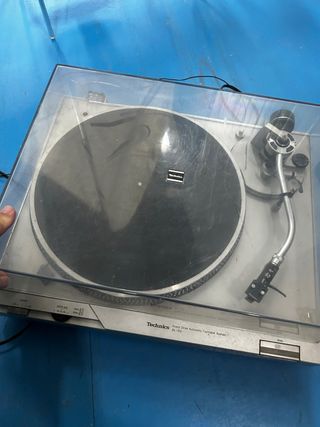 Tocadiscos Technics SL-D2 Plata
