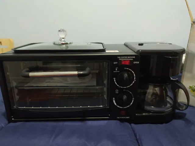 Desayunador 3 en 1: Tostador, Cafetera y Plancha