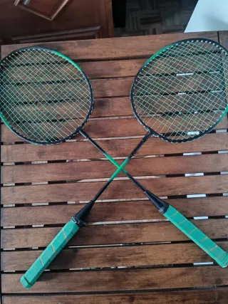 2 Raquetes de Badminton Verdes