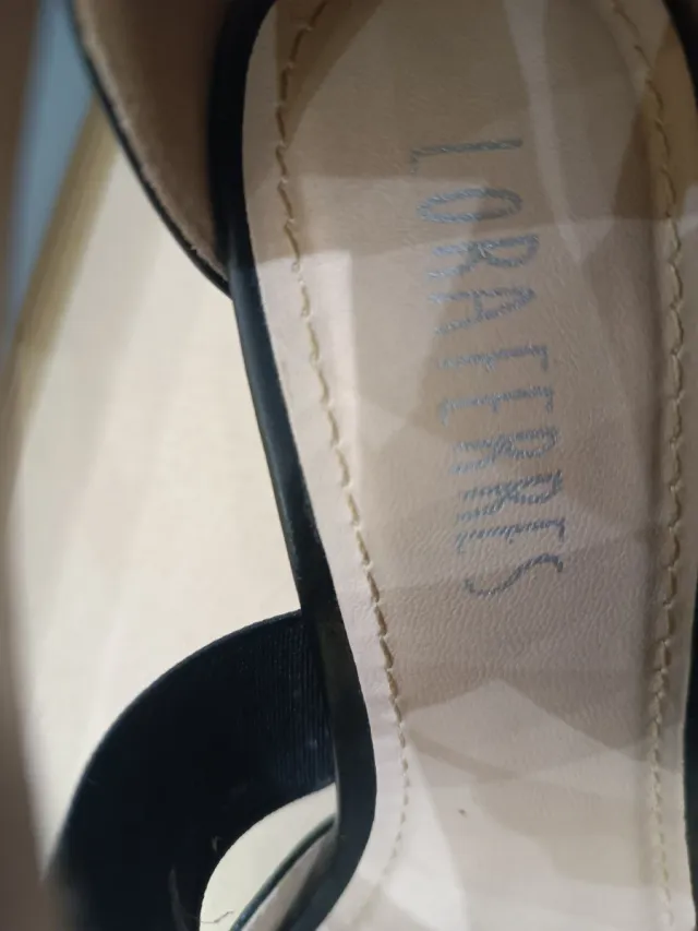 Sandali Lora Ferres n.36 in ottimo stato