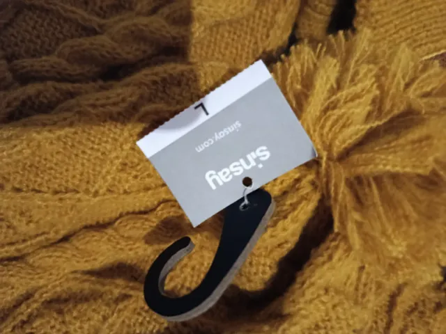 Berretti invernali con lettera M