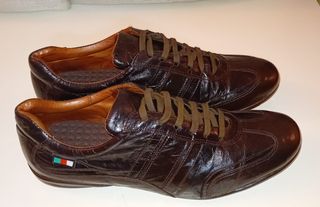 Zapatos de piel marrones talla 42