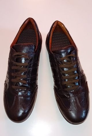 Zapatos de piel marrones talla 42