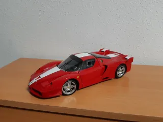 Hot Wheels ELITE Ferrari FXX 1:18