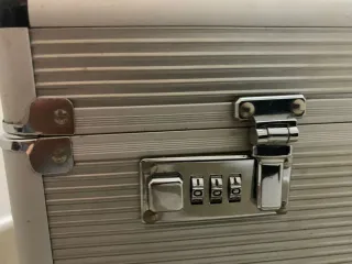 Maletín maquillaje/peluquería plata