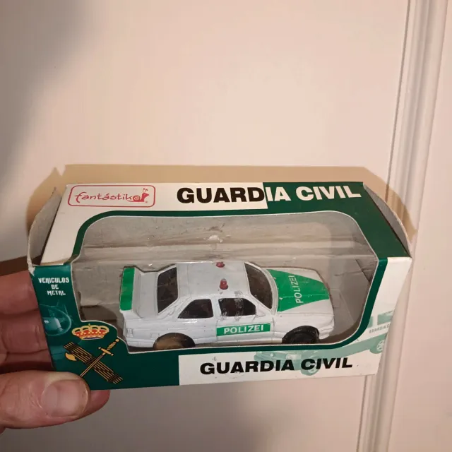 Auto giocattolo Guardia Civil