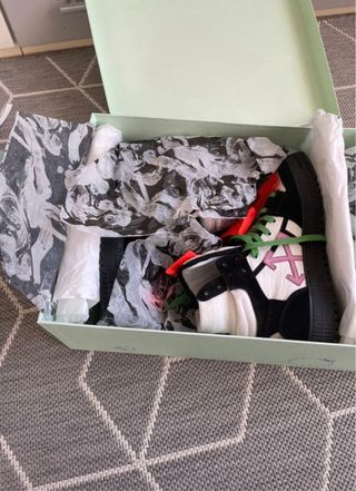 Off-White c/o Virgil Abloh Tg 41