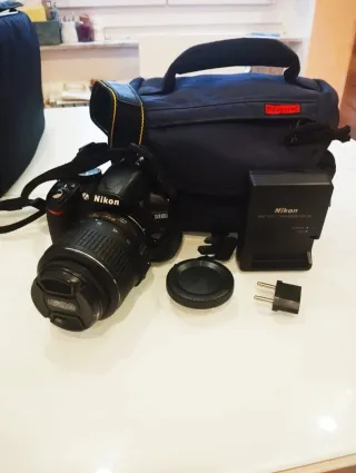 Nikon D3100 Fotocamera Digitale SLR 14.2 MP