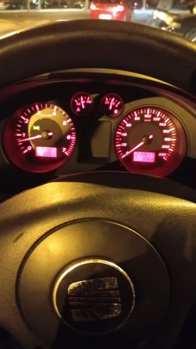 *OPORTUNIDAD*. Coche Ok por solo 1.700€