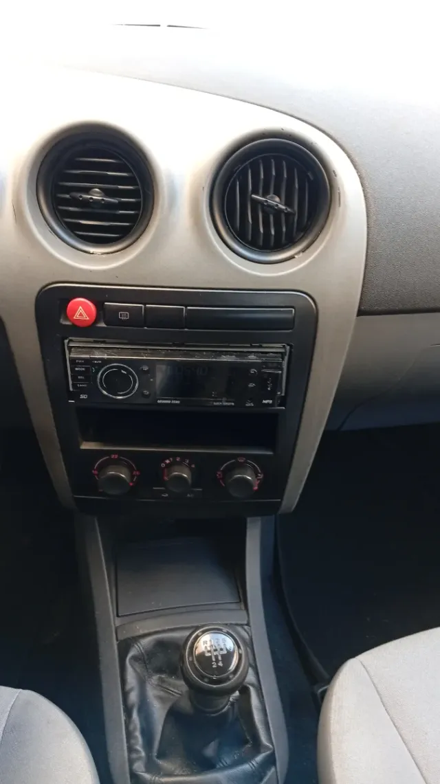 *OPORTUNIDAD*. Coche Ok por solo 1.700€