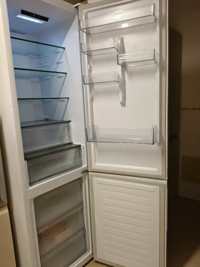 Nevera blanca vendo por viaje