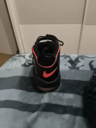 Nike Uptempo Niño Talla 36.5