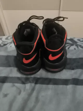 Nike Uptempo Niño Talla 36.5