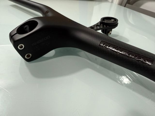 Manillar integrado TRIFOX RHB200 Carbono.