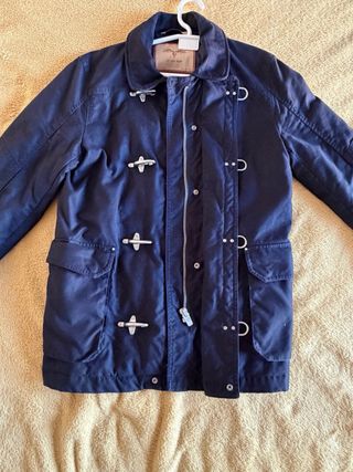 Chaqueta azul marino con cierres