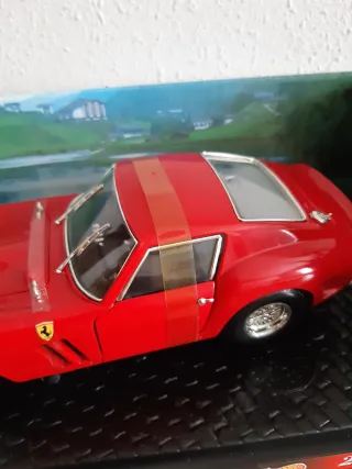 Hot Wheels Ferrari 250 GTO 1:18