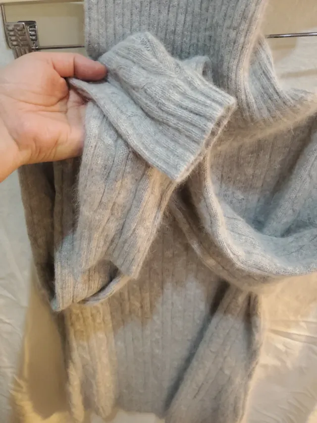 Jersey gris cuello cisne angora lana nylon