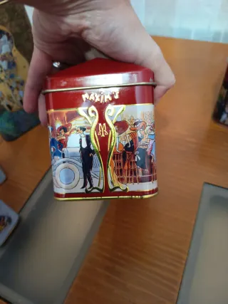 2 Scatole in Latta Maxim's