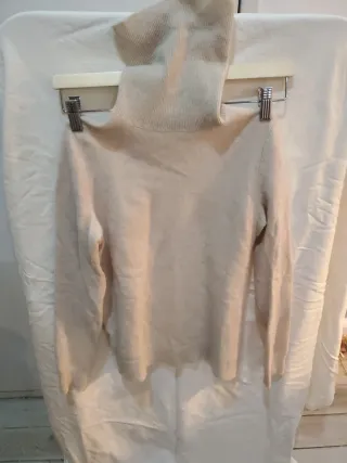 Jersey Zara cuello cisne beige Talla S