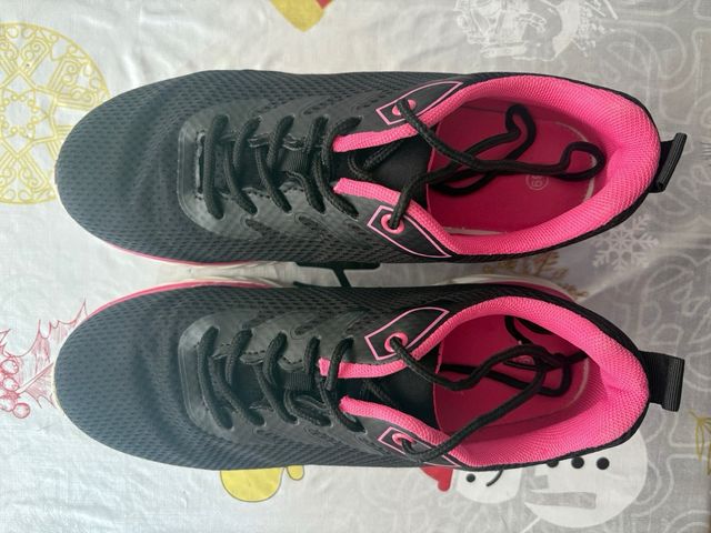 ZAPATILLAS DEPORTIVAS NEGRO FUCSIA