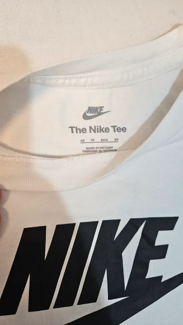 Camiseta Nike chica blanca