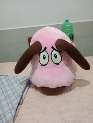 Pupazzo cane rosa peluche